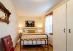 Main Bedroom - Queen Bed